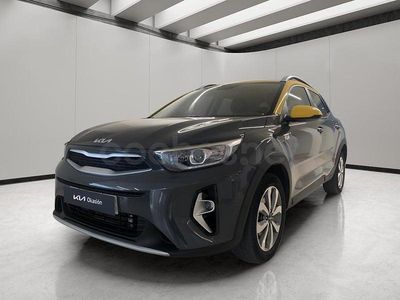 Usado Kia Stonic 100 HP (73 kW) 2022 Cinzento SUV