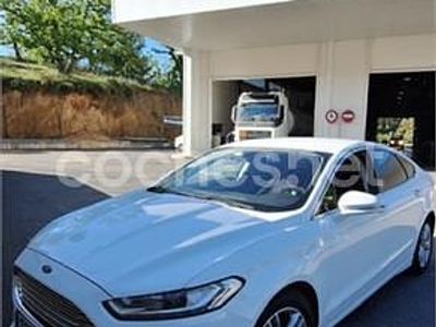 Usado Ford Mondeo Titanium 150 CV (110 kW) 2015 Blanco Berlina