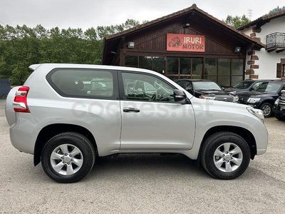 Usado Toyota Land Cruiser 177 CV (130 kW) 2017 Gris / plata SUV