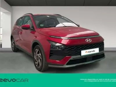Usado Hyundai Bayon 80 CV (58 kW) 2025 Rojo SUV