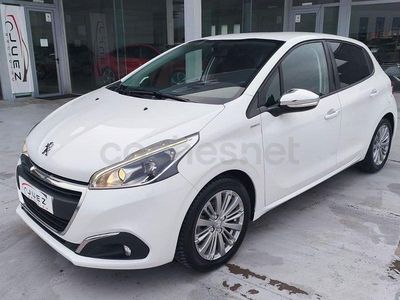Usado Peugeot 208 Style 82 CV (60 kW) 2018 Blanco Utilitario