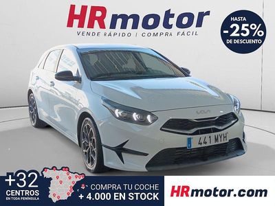 Usado Kia Ceed Style 101 CV (74 kW) 2025 Blanco Utilitario