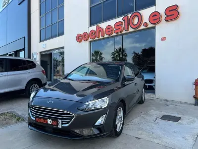 Usado Ford Focus Trend+ 120 CV (88 kW) 2021 Gris Utilitario