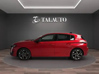 Usado Peugeot 308 Allure 130 CV (95 kW) 2024 Rojo Berlina