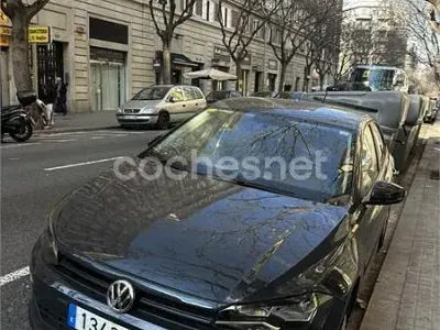 Usado VW Polo Edition 75 CV (55 kW) 2018 Gris / plata Utilitario