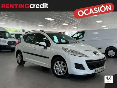 Usado Peugeot 207 90 CV (66 kW) 2010 Blanco Familiar