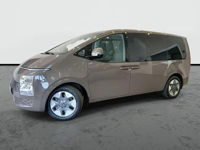 Usado Hyundai Staria 225 CV (165 kW) 2025 Gris iron Monovolumen