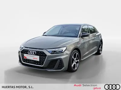 Usado Audi A1 Sportback 116 CV (85 kW) 2025 Gris Utilitario