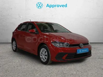 Usado VW Polo 95 CV (69 kW) 2022 Rojo Utilitario