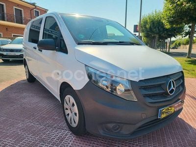 Mercedes V200
