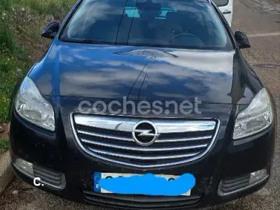 Używany Opel Insignia Sport 130 KM (95 kW) 2011 Czarny Kombi