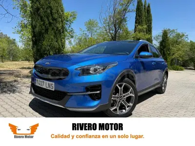 Usado Kia XCeed 141 CV (103 kW) 2021 Azul SUV