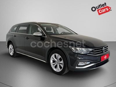 Usado VW Passat Alltrack 200 CV (147 kW) 2023 Gris / plata Familiar