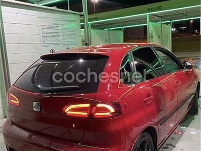 Rojo Usado 2008 Seat Ibiza Reference Berlina | 4400 € (Precio justo)