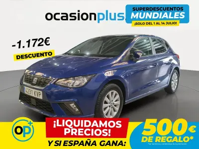 Usado Seat Ibiza Style Plus 95 CV (69 kW) 2019 Azul Utilitario