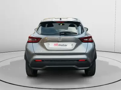 Käytetty Nissan Juke Acenta 114 HP (83 kW) 2023 Valkoinen Katumaasturi