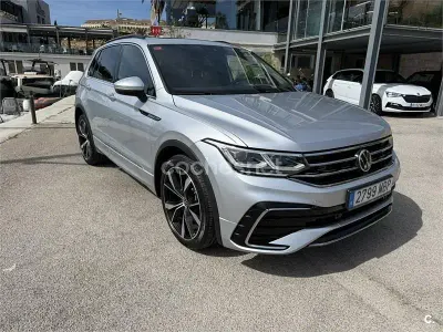 Usado VW Tiguan R-line 190 CV (139 kW) 2021 Gris / plata SUV