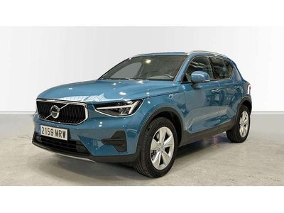 Begagnad Volvo XC40 Core 163 HK (119 kW) 2024 Blå SUV