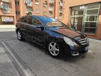 Käytetty Mercedes R320