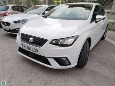 Używany Seat Ibiza Reference 80 KM (58 kW) 2022 Biały Hatchback