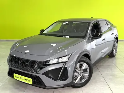 Usado Peugeot 408 Allure 145 CV (106 kW) 2025 Gris SUV