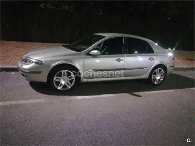 Usado Renault Laguna II Dynamique 130 CV (95 kW) 2005 Beige Berlina