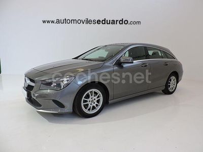 Gris / plata Usado 2019 Mercedes CLA180 Shooting Brake Familiar | 21.500 € (Buen precio)