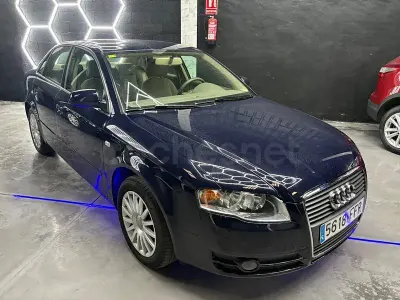 Usado Audi A4 130 CV (95 kW) 2007 Azul Berlina