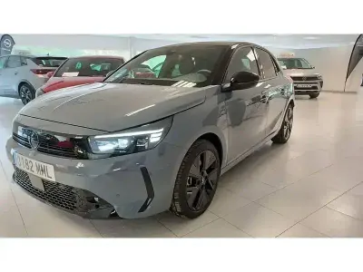 Usado Opel Corsa-e 100 kW (136 CV) 2023 Gris Utilitario