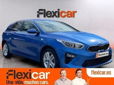Begagnad Kia Ceed 100 HK (73 kW) 2019 Blå Halvkombi