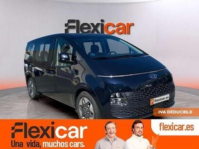 Usado Hyundai Staria 177 CV (130 kW) 2023 Verde Monovolumen