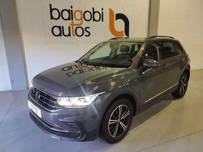 Gris Usado 2022 VW Tiguan Life SUV | 23.990 € (Buen precio)