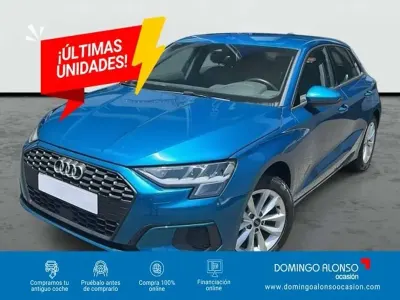 Usado Audi A3 110 CV (80 kW) 2023 Azul Berlina