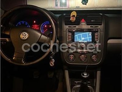 Usado VW Golf V Sportline 115 CV (84 kW) 2007 Gris / plata Berlina