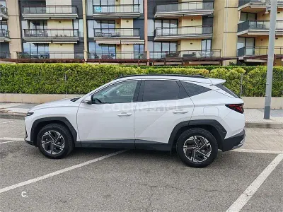 Käytetty Hyundai Tucson 215 HP (158 kW) 2024 Valkoinen Katumaasturi