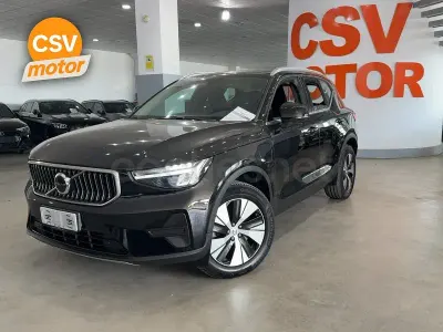 Usado Volvo XC40 Core 211 CV (155 kW) 2023 Negro SUV