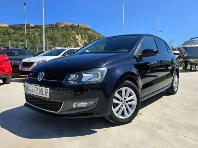 Usado VW Polo Advance 60 CV (44 kW) 2012 Negro Utilitario