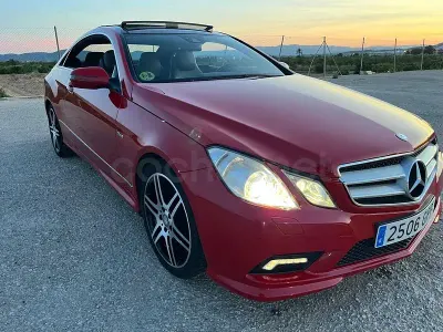 Usado Mercedes E350 Elegance 265 CV (194 kW) 2012 Rojo Coupe