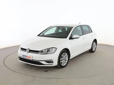Usado VW Golf VII Advance 125 CV (91 kW) 2017 Blanco Berlina