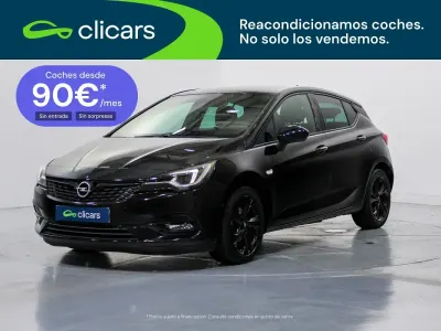Usado Opel Astra Ultimate 145 CV (106 kW) 2021 Negro Berlina
