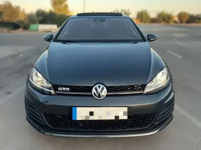 Usado VW Golf VII GTD 184 CV (135 kW) 2016 Gris Utilitario