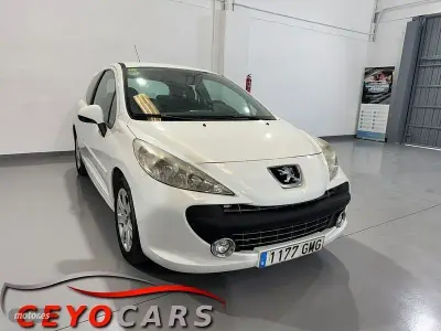 Usado Peugeot 207 Sport 90 CV (66 kW) 2009 Blanco Berlina