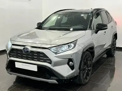 Usado Toyota RAV4 Hybrid Style 222 CV (163 kW) 2021 Gris / plata SUV