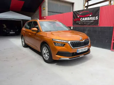 Usado Skoda Kamiq Ambition 90 CV (66 kW) 2022 Naranja SUV