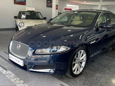 Usado Jaguar XF Premium Luxury 200 CV (147 kW) 2013 Azul Berlina