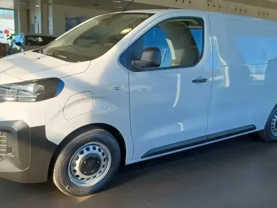 Nuevo Peugeot e-Expert 100 kW (136 CV) 2025 Blanco Van