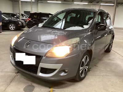 Usado Renault Scénic III Dynamique 110 CV (80 kW) 2011 Gris / plata Monovolumen