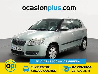 Usado Skoda Fabia 70 HP (51 kW) 2010 Verde Citadino