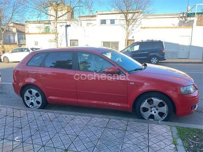 Usado Audi A3 Ambition 140 CV (102 kW) 2005 Rojo Utilitario