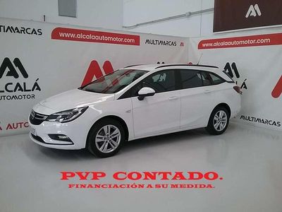 Usado Opel Astra Selective 110 CV (80 kW) 2019 Blanco Familiar